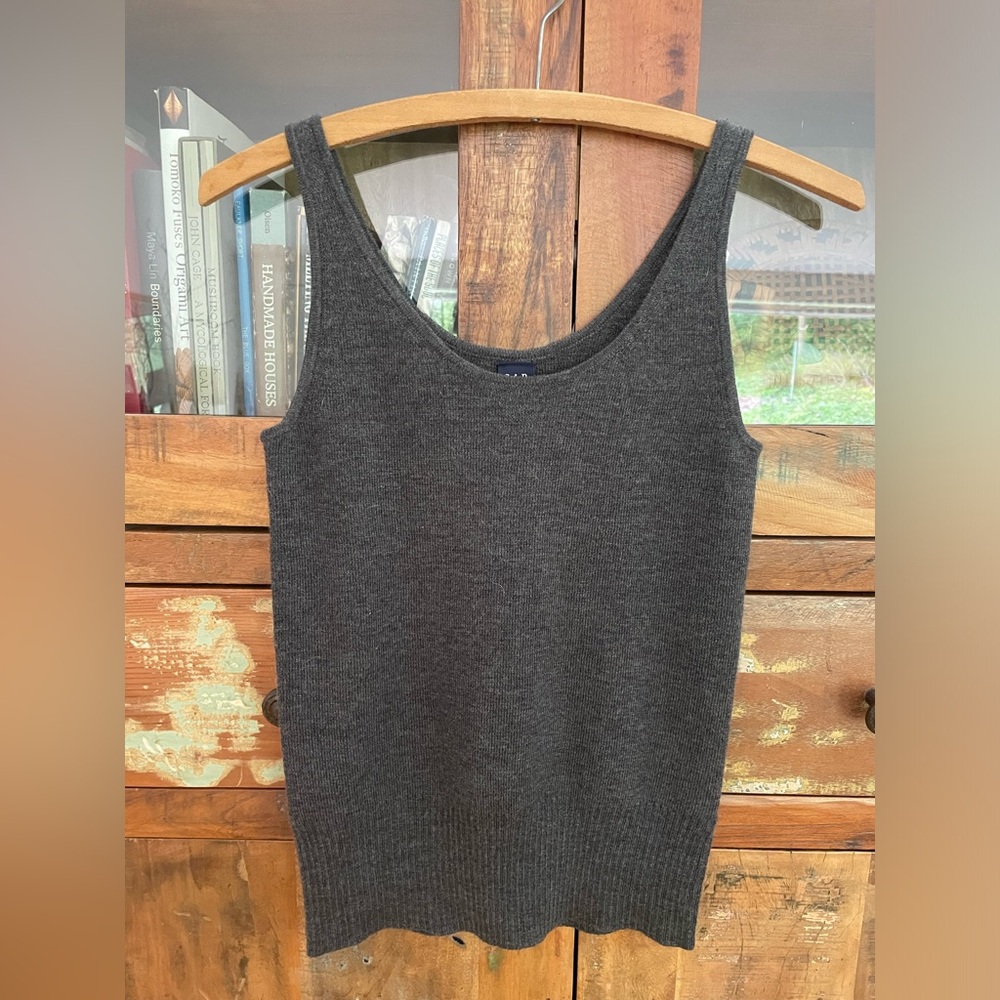 NWT Early 2000’s Gray Merino Gap Tank